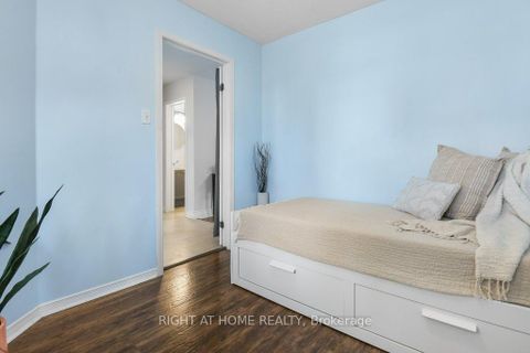 Photo 18 at 223 Longshire Circle, Nepean (Longfields), Ottawa