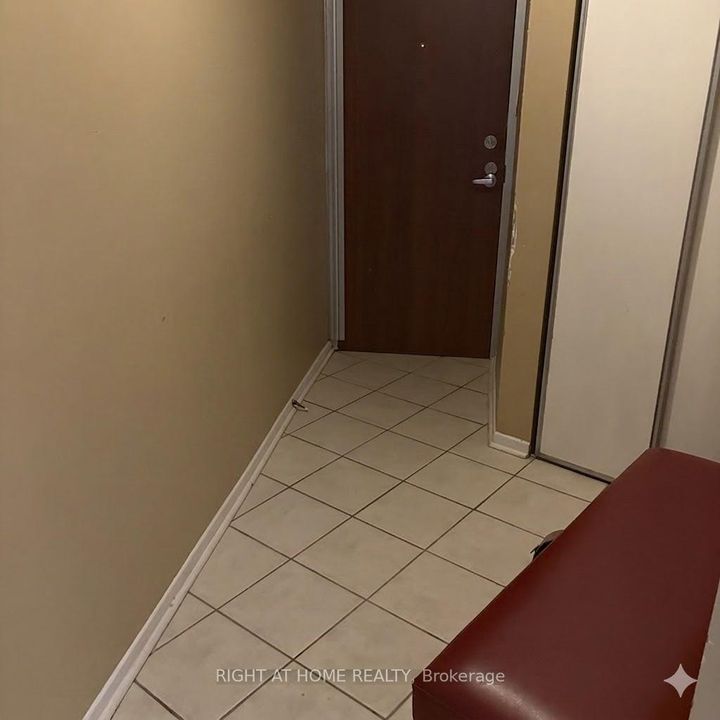 Photo 1 at 1708 - 900 Dynes Road, Nepean (Carleton Square), Ottawa