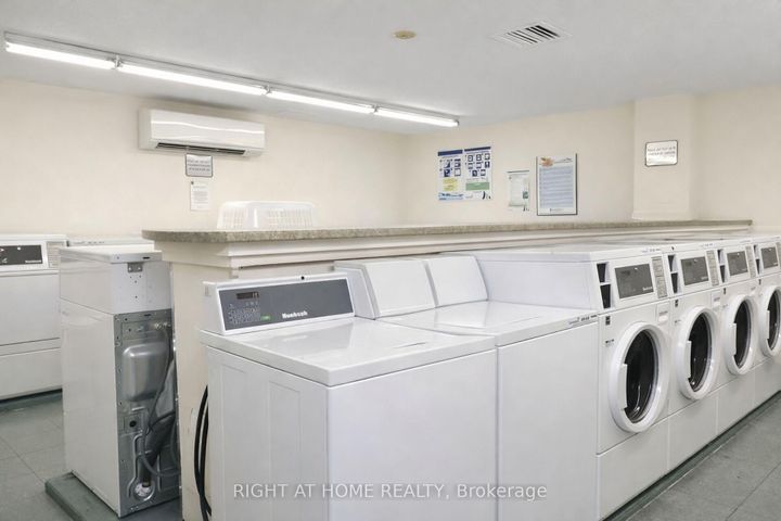 Photo 7 at 1708 - 900 Dynes Road, Nepean (Carleton Square), Ottawa