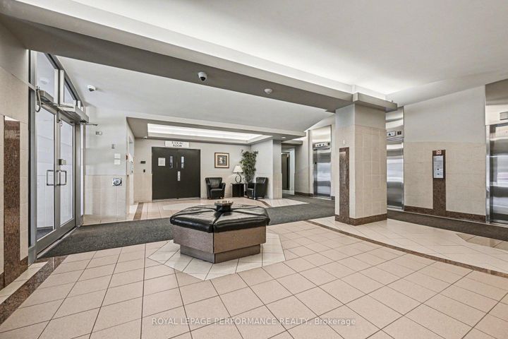Photo 1 at 610 - 900 Dynes Road, Nepean (Carleton Square), Ottawa