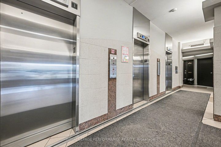 Photo 2 at 610 - 900 Dynes Road, Nepean (Carleton Square), Ottawa