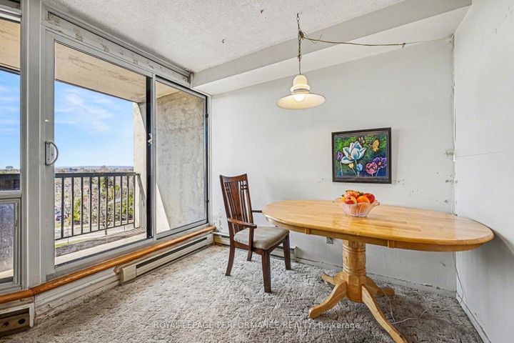 Photo 8 at 610 - 900 Dynes Road, Nepean (Carleton Square), Ottawa