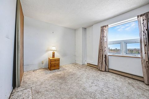 Photo 16 at 610 - 900 Dynes Road, Nepean (Carleton Square), Ottawa