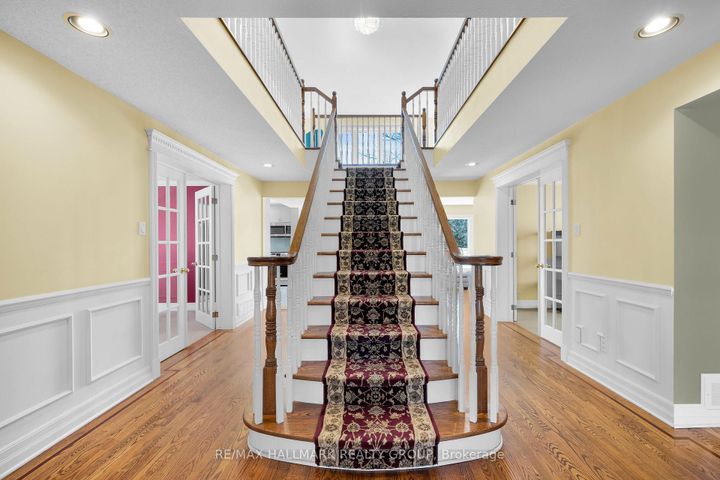 Photo 3 at 46 Beddington Avenue, Nepean (Cedargrove/Fraserdale), Ottawa