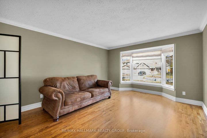 Photo 16 at 46 Beddington Avenue, Nepean (Cedargrove/Fraserdale), Ottawa