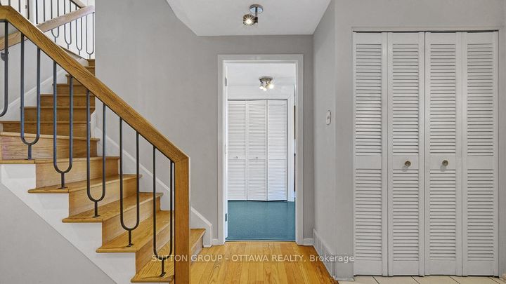 Photo 8 at 38 Beaver Ridge, Nepean (City View/Skyline/Fisher Heights/Parkwood Hills), Ottawa