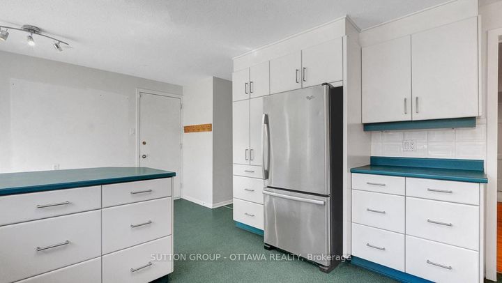 Photo 20 at 38 Beaver Ridge, Nepean (City View/Skyline/Fisher Heights/Parkwood Hills), Ottawa