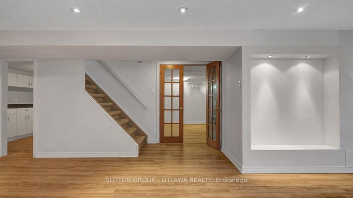 Photo 36 at 38 Beaver Ridge, Nepean (City View/Skyline/Fisher Heights/Parkwood Hills), Ottawa