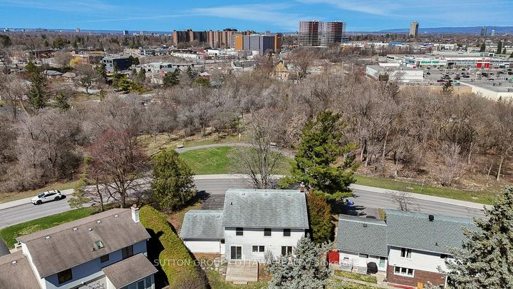 Photo 41 at 38 Beaver Ridge, Nepean (City View/Skyline/Fisher Heights/Parkwood Hills), Ottawa