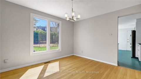 Photo 14 at 38 Beaver Ridge, Nepean (City View/Skyline/Fisher Heights/Parkwood Hills), Ottawa