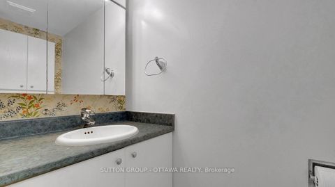 Photo 23 at 38 Beaver Ridge, Nepean (City View/Skyline/Fisher Heights/Parkwood Hills), Ottawa