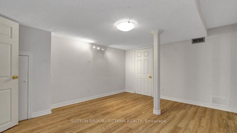 Photo 39 at 38 Beaver Ridge, Nepean (City View/Skyline/Fisher Heights/Parkwood Hills), Ottawa