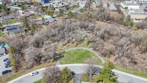 Photo 47 at 38 Beaver Ridge, Nepean (City View/Skyline/Fisher Heights/Parkwood Hills), Ottawa