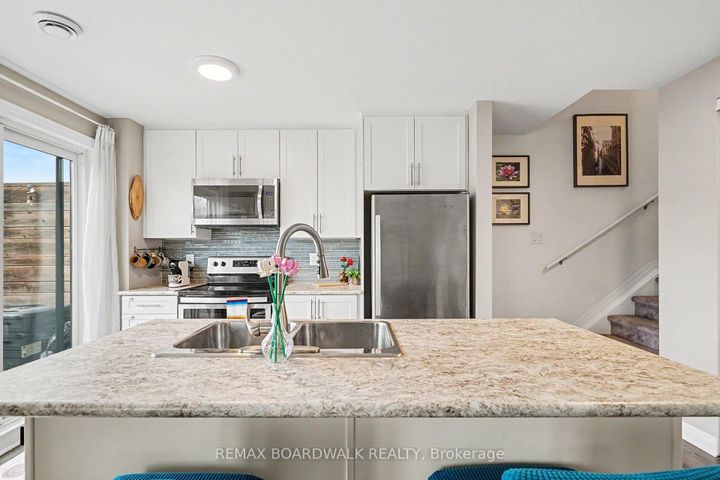 Photo 9 at 36 - 454 Via Verona Street, Nepean (Longfields), Ottawa