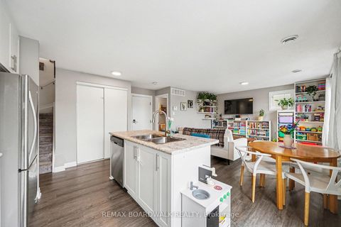 Photo 12 at 36 - 454 Via Verona Street, Nepean (Longfields), Ottawa