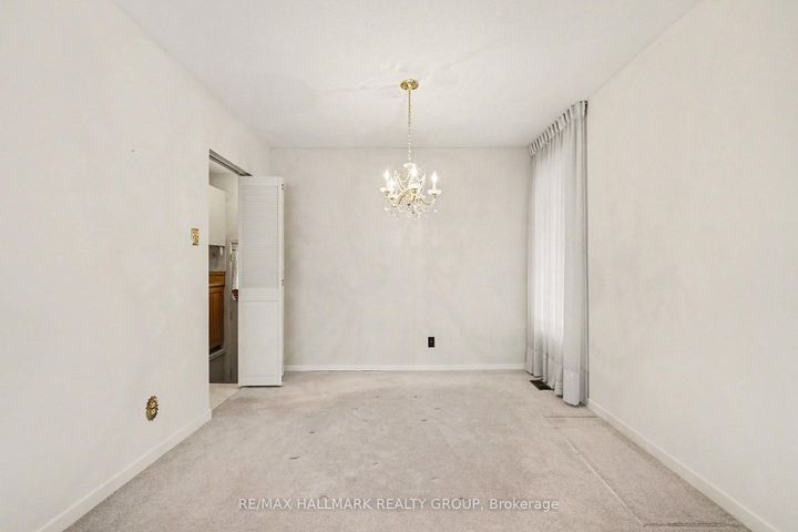 Photo 8 at 13 Beaumaris Drive, Nepean (Bruce Farm/Graham Park/Qualicum/Bellands), Ottawa