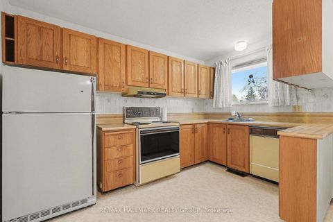 Photo 10 at 13 Beaumaris Drive, Nepean (Bruce Farm/Graham Park/Qualicum/Bellands), Ottawa