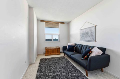 Photo 13 at 1380 Prince Of Wales Drive, Nepean (Carleton Square), Ottawa
