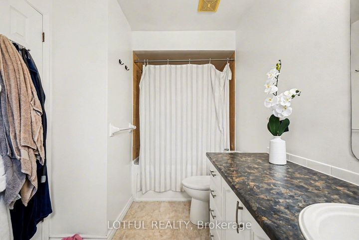 Photo 19 at 3 Collington Street, Nepean (Barrhaven East), Ottawa