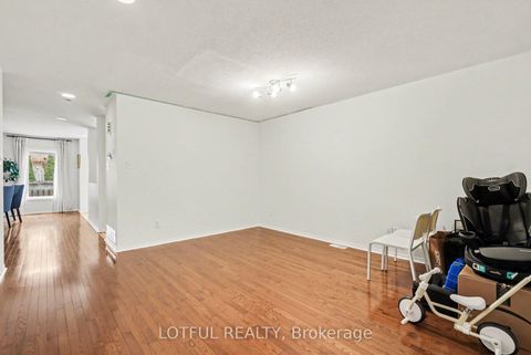 Photo 2 at 3 Collington Street, Nepean (Barrhaven East), Ottawa