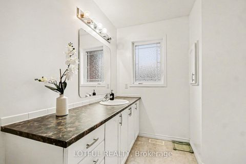 Photo 15 at 3 Collington Street, Nepean (Barrhaven East), Ottawa