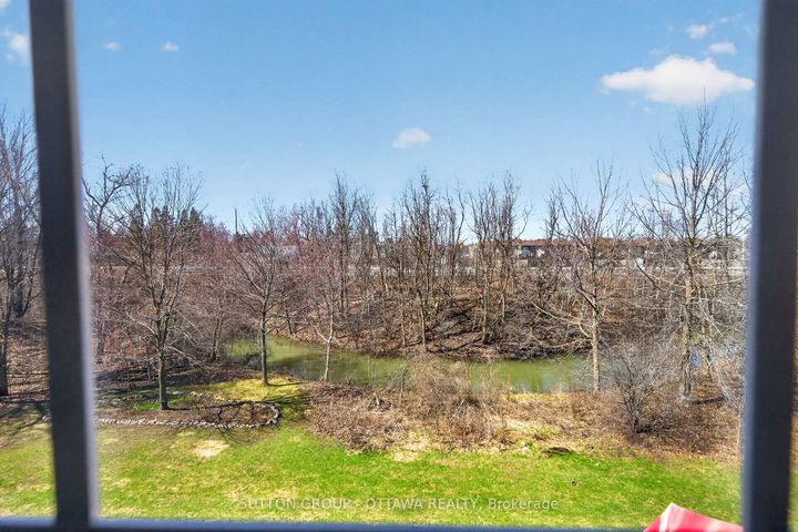 Photo 26 at 285 Monterey Drive, Nepean (Leslie Park), Ottawa