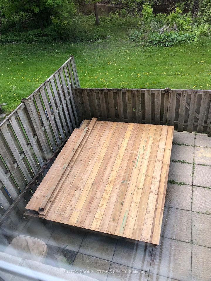 Photo 37 at 285 Monterey Drive, Nepean (Leslie Park), Ottawa