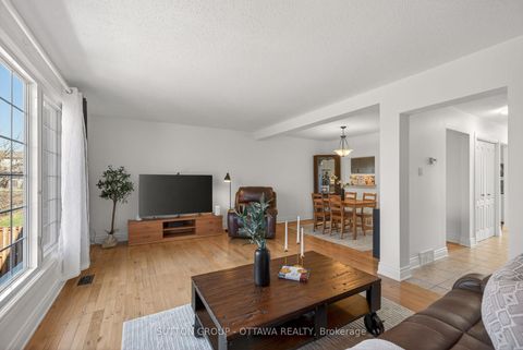 Photo 10 at 285 Monterey Drive, Nepean (Leslie Park), Ottawa