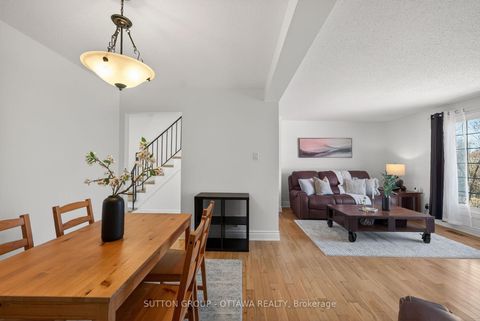 Photo 13 at 285 Monterey Drive, Nepean (Leslie Park), Ottawa