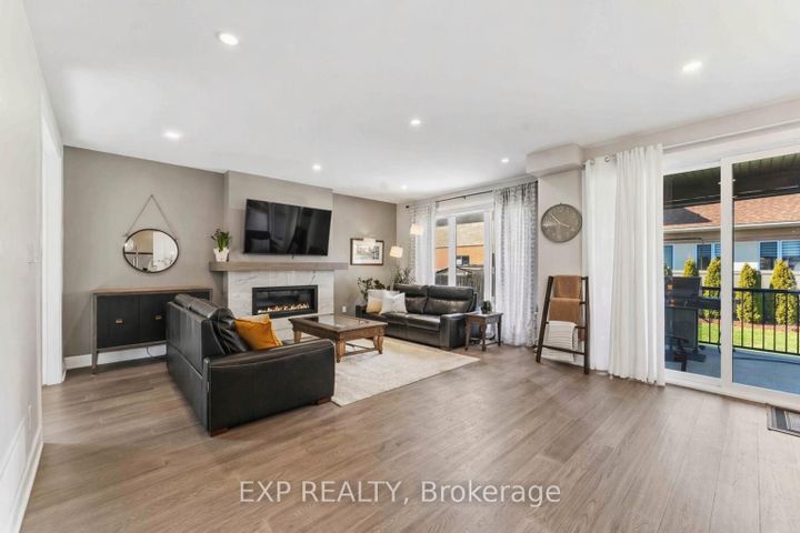 Photo 7 at 937 Falaise Road, Nepean (Carleton Heights), Ottawa