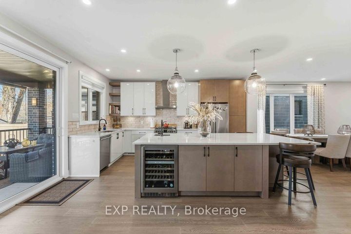 Photo 9 at 937 Falaise Road, Nepean (Carleton Heights), Ottawa