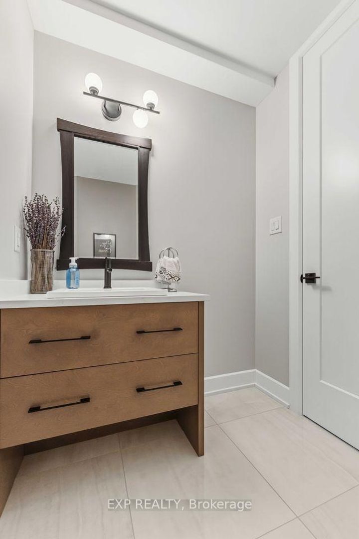 Photo 14 at 937 Falaise Road, Nepean (Carleton Heights), Ottawa