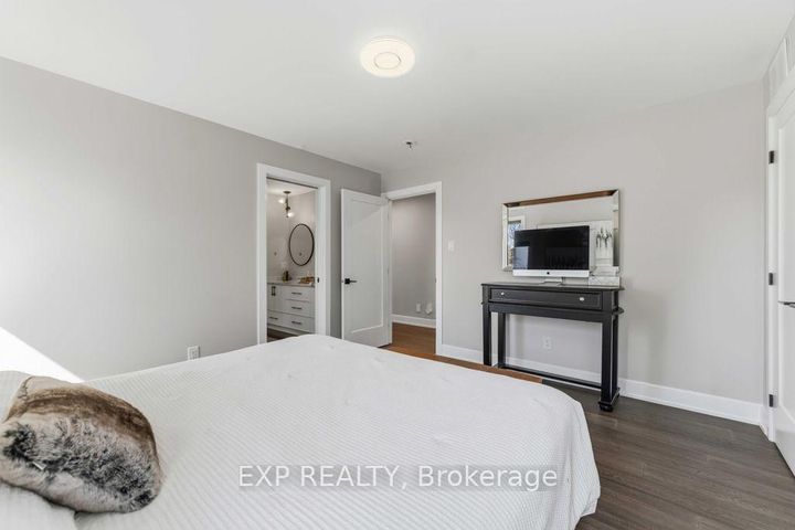 Photo 24 at 937 Falaise Road, Nepean (Carleton Heights), Ottawa