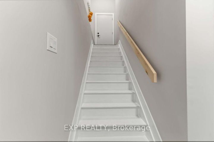 Photo 38 at 937 Falaise Road, Nepean (Carleton Heights), Ottawa