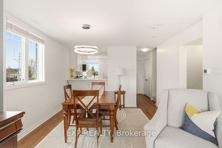 Photo 4 at 32 - 2621 Longfields Drive, Nepean (Stonebridge), Ottawa