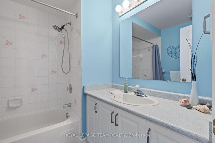 Photo 25 at 14 Sedona Street, Nepean (Longfields), Ottawa