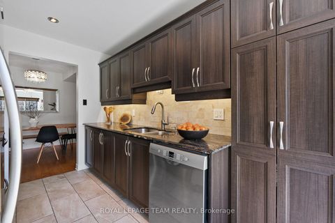 Photo 11 at 14 Sedona Street, Nepean (Longfields), Ottawa