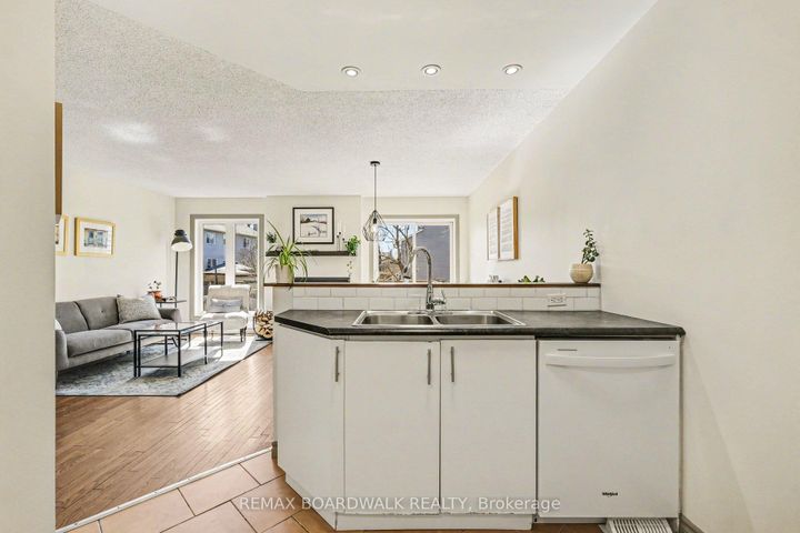 Photo 10 at 68 Houlahan Street, Nepean (Heritage Park), Ottawa