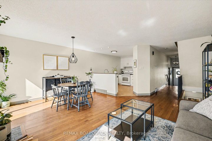 Photo 11 at 68 Houlahan Street, Nepean (Heritage Park), Ottawa