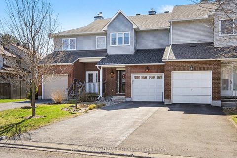 Photo 2 at 68 Houlahan Street, Nepean (Heritage Park), Ottawa