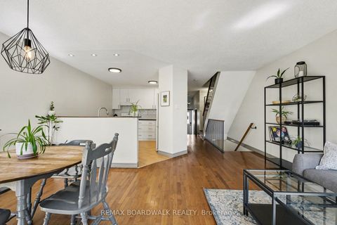 Photo 12 at 68 Houlahan Street, Nepean (Heritage Park), Ottawa