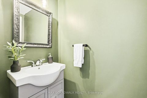 Photo 15 at 68 Houlahan Street, Nepean (Heritage Park), Ottawa