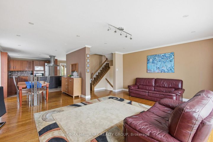 Photo 6 at 23 Riverbrook Road, Nepean (Arlington Woods), Ottawa