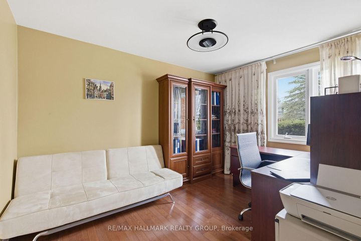 Photo 15 at 23 Riverbrook Road, Nepean (Arlington Woods), Ottawa