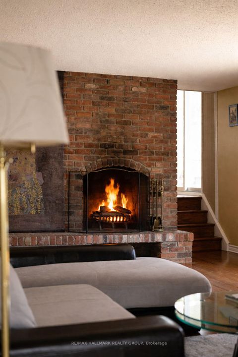 Photo 13 at 23 Riverbrook Road, Nepean (Arlington Woods), Ottawa