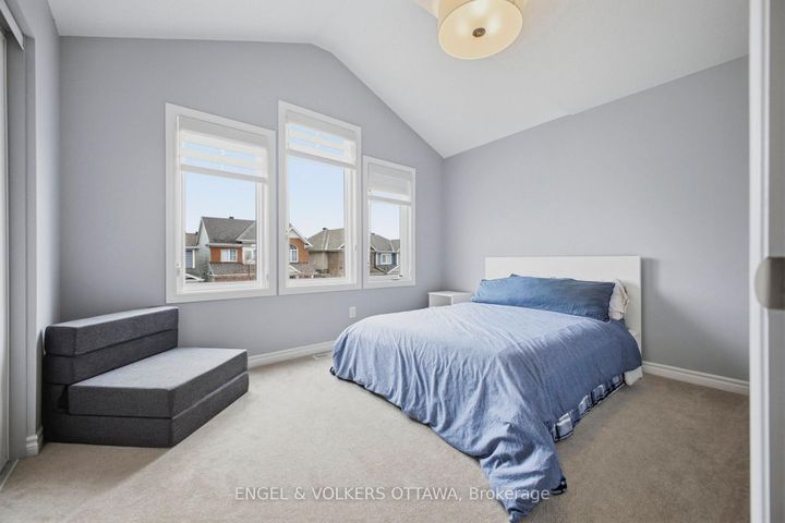 Photo 20 at 139 Switch Grass Crescent, Nepean (Half Moon Bay), Ottawa