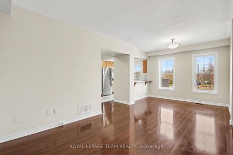 Photo 9 at 2100 Madrid Avenue, Nepean (Heritage Park), Ottawa