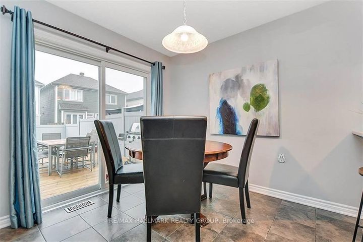 Photo 11 at 81 Switch Grass Crescent, Nepean (Half Moon Bay), Ottawa