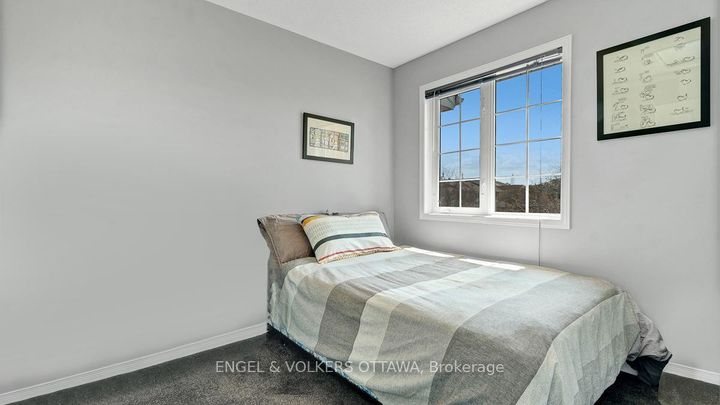Photo 20 at 19 Mullcraft Crescent, Nepean (Longfields), Ottawa
