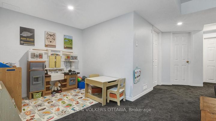 Photo 25 at 19 Mullcraft Crescent, Nepean (Longfields), Ottawa